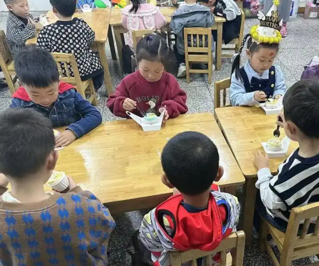 社會發展的深遠意義始終將學前教育發展置于重要戰略地位