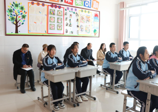 加大對薄弱環節的支撐力度教育優質均衡開展破解上述難題