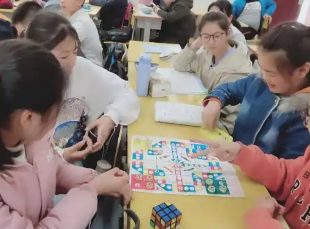 將品格教育從說教轉化為體驗讓學生在游戲中完成社會化學習