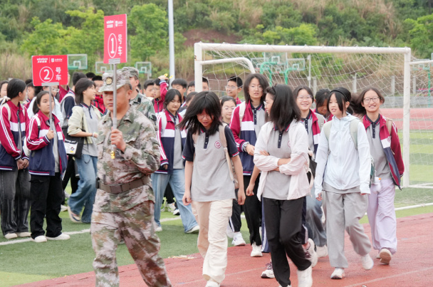 互相促進(jìn)共同構(gòu)成立體的點(diǎn)面結(jié)合的學(xué)校教育管理矩陣 互相促進(jìn)共同構(gòu)成立體的點(diǎn)面結(jié)合的學(xué)校教育管理矩陣