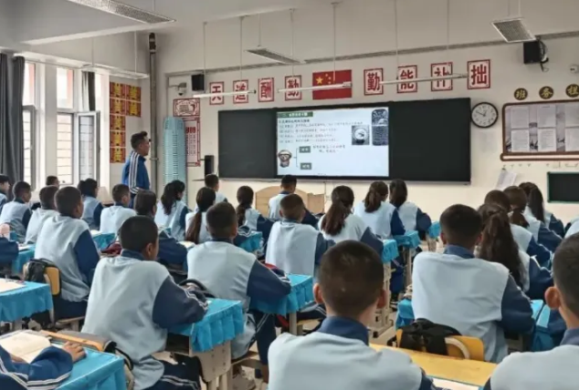 公平的基礎教育系統讓孩子在各個階段都能享受到有質量的教育 公平的基礎教育系統讓孩子在各個階段都能享受到有質量的教育