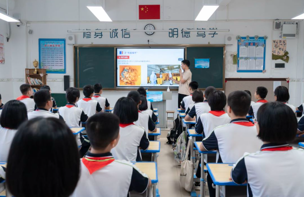 實施中考高考歸納變革構建有利于學生健康成長的人才培養系統 實施中考高考歸納變革構建有利于學生健康成長的人才培養系統